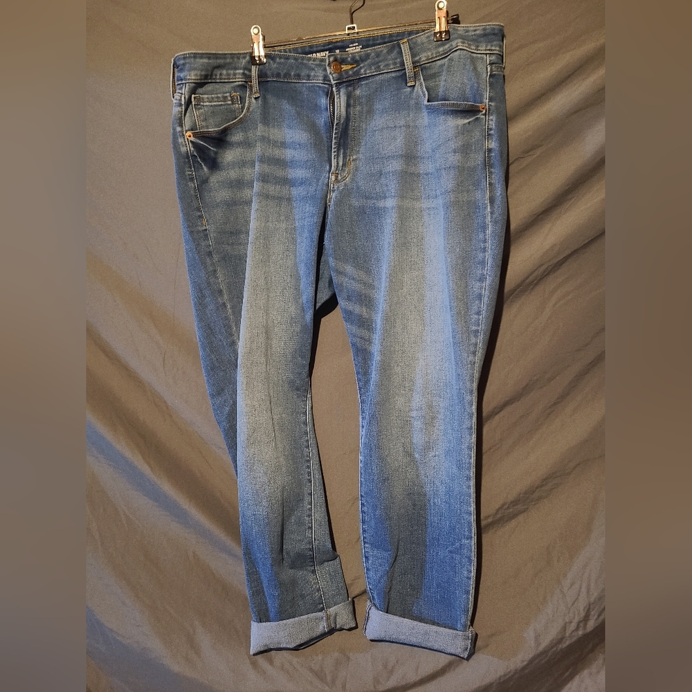 Old Navy straight slim jeans